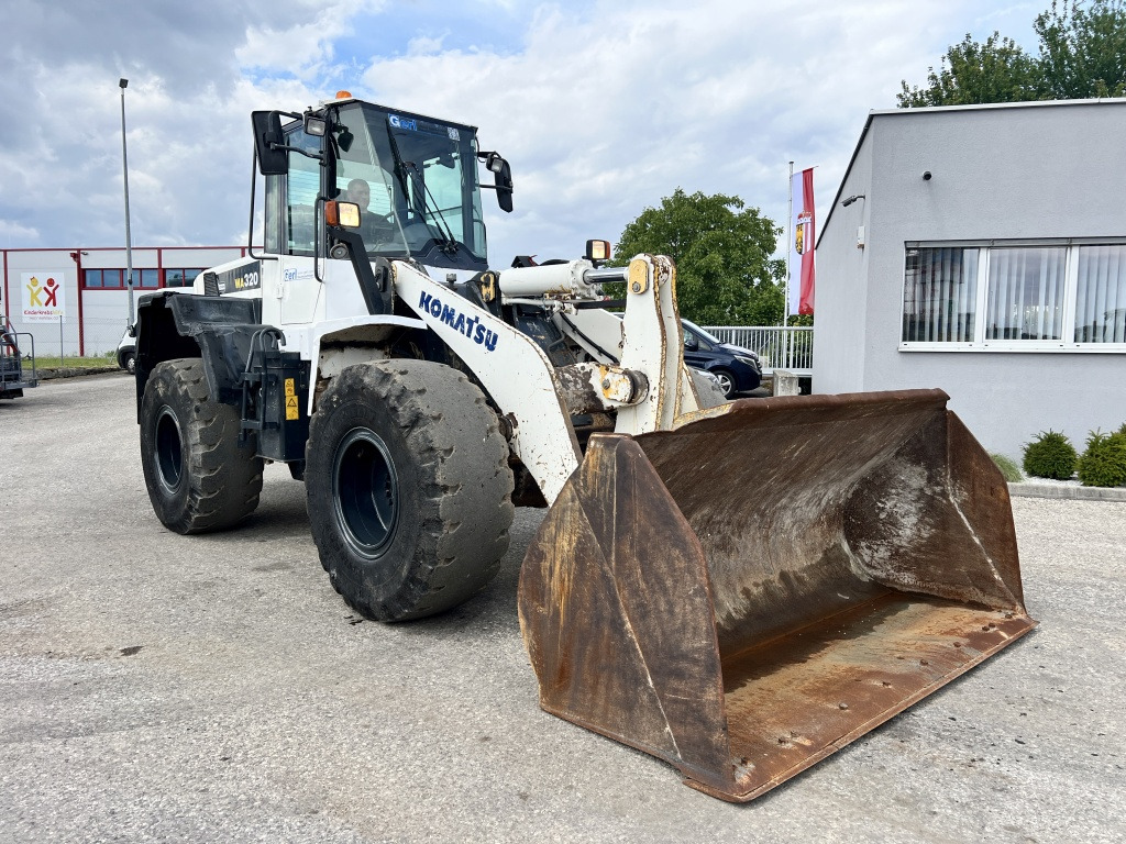 Komatsu WA 320-6 (111584) - 휠 로더 : 사진 5 Komatsu WA 320-6 (111584) - 휠 로더 : 사진 5