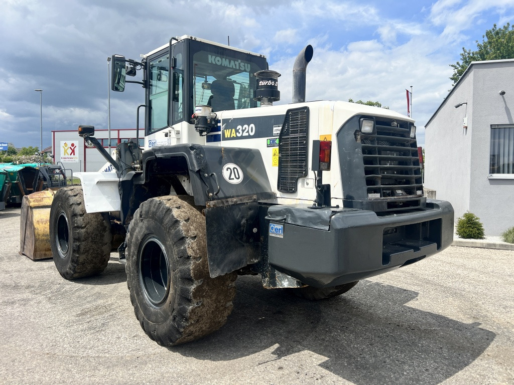 Komatsu WA 320-6 (111584) - 휠 로더 : 사진 3 Komatsu WA 320-6 (111584) - 휠 로더 : 사진 3