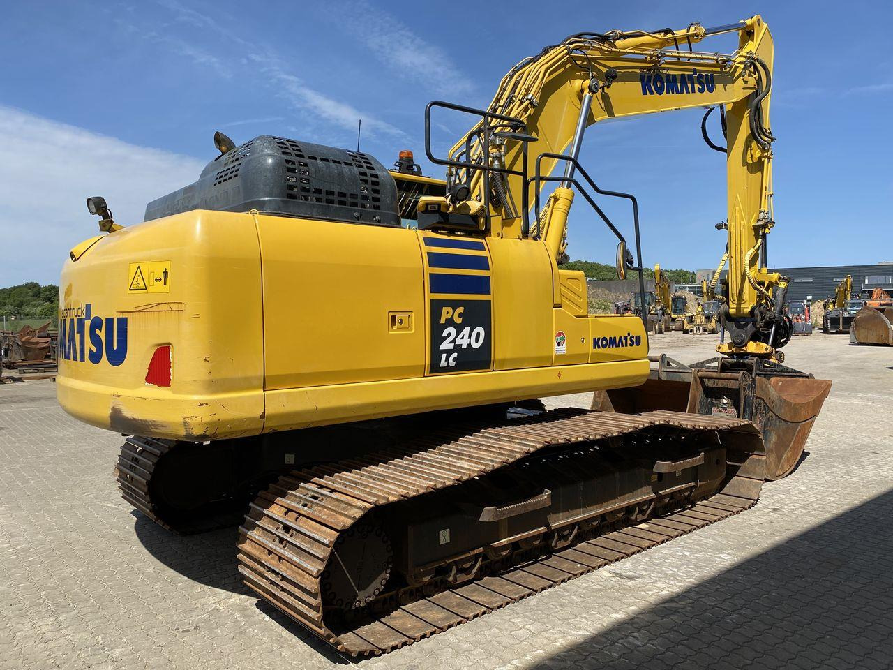 Komatsu PC240LC-11EO - 크롤러 굴삭기 : 사진 4 Komatsu PC240LC-11EO - 크롤러 굴삭기 : 사진 4