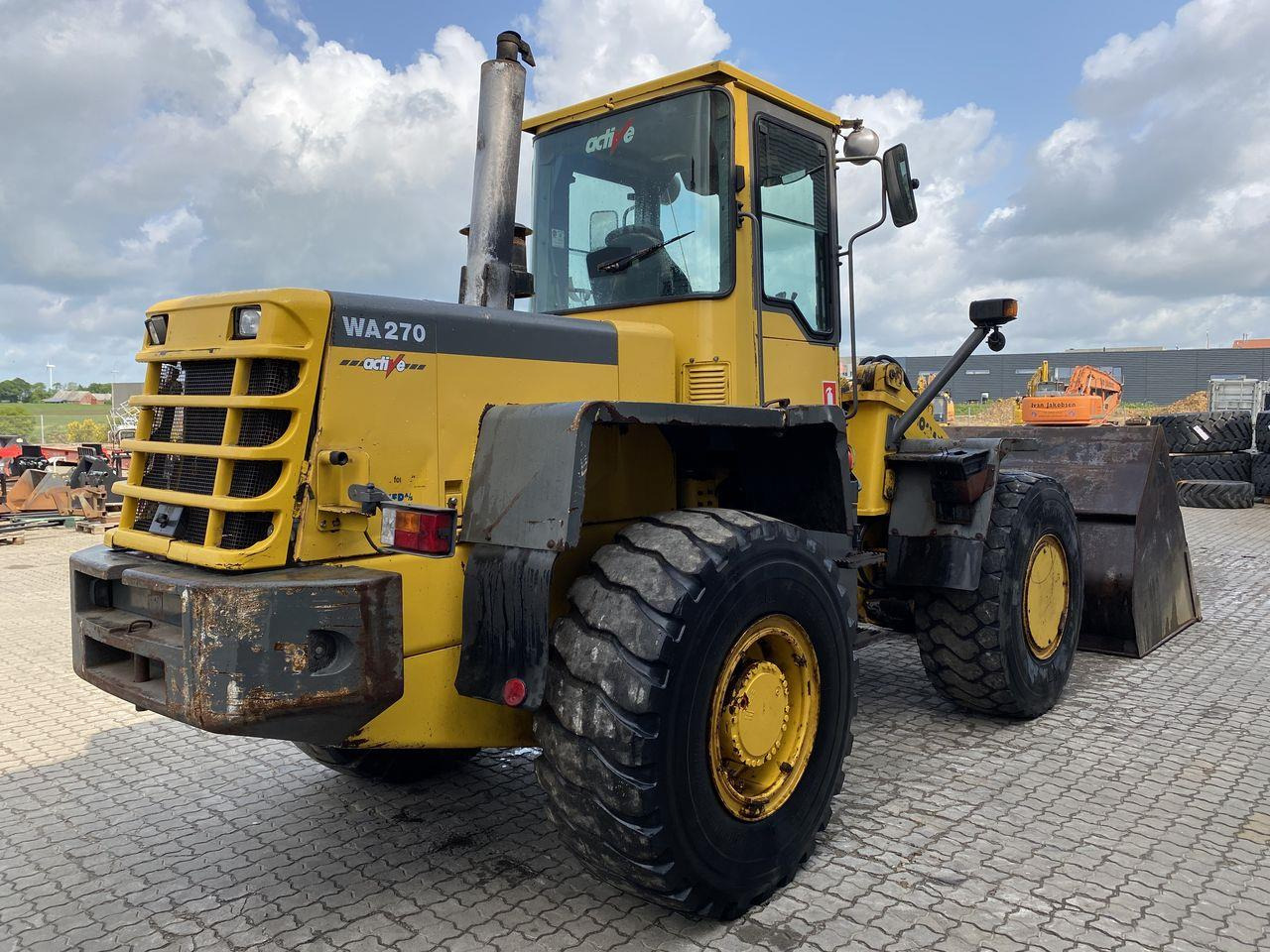 Komatsu WA270-3 - 휠 로더 : 사진 4 Komatsu WA270-3 - 휠 로더 : 사진 4