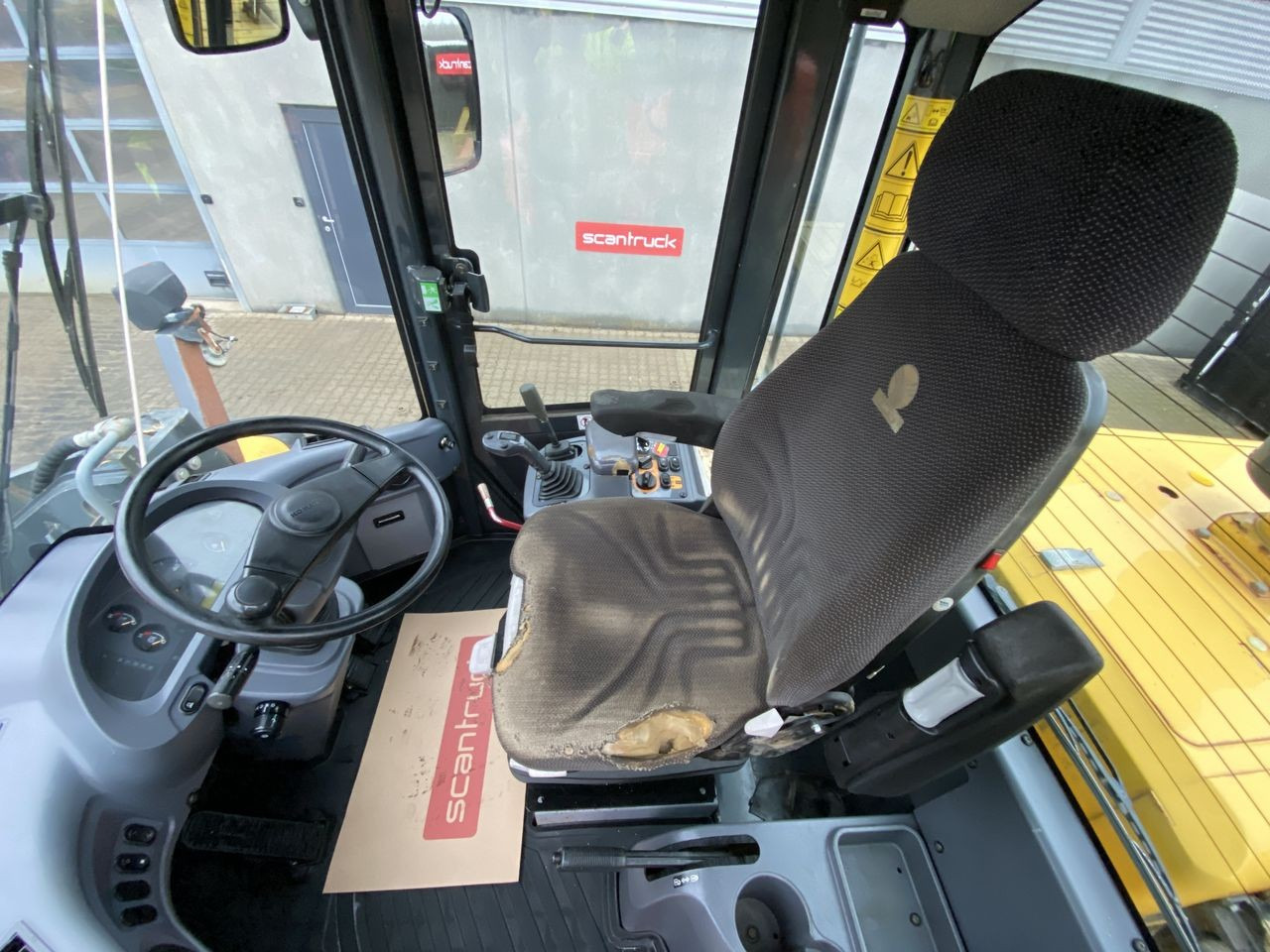 Komatsu WA320PZ-6 - 휠 로더 : 사진 3 Komatsu WA320PZ-6 - 휠 로더 : 사진 3