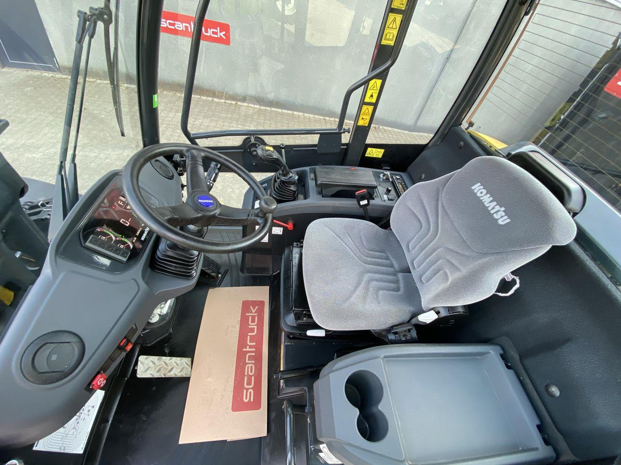 Komatsu WA70M-8EO - 수확기 : 사진 3 Komatsu WA70M-8EO - 수확기 : 사진 3