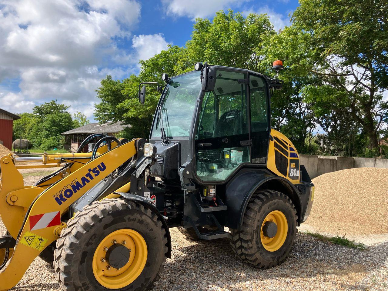 Komatsu WA80M-8EO - 수확기 : 사진 1 Komatsu WA80M-8EO - 수확기 : 사진 1