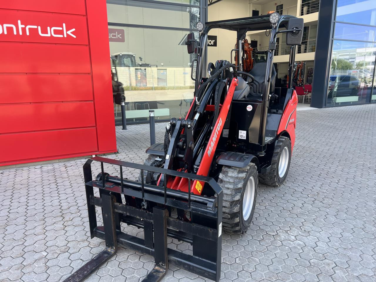 Manitou MLA 2-25H-4P - 휠 로더 : 사진 3 Manitou MLA 2-25H-4P - 휠 로더 : 사진 3
