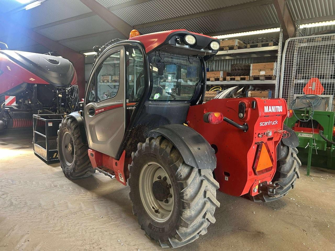 Manitou MLT733-115 LSU Premium - 텔레스코픽 핸들러 : 사진 1 Manitou MLT733-115 LSU Premium - 텔레스코픽 핸들러 : 사진 1