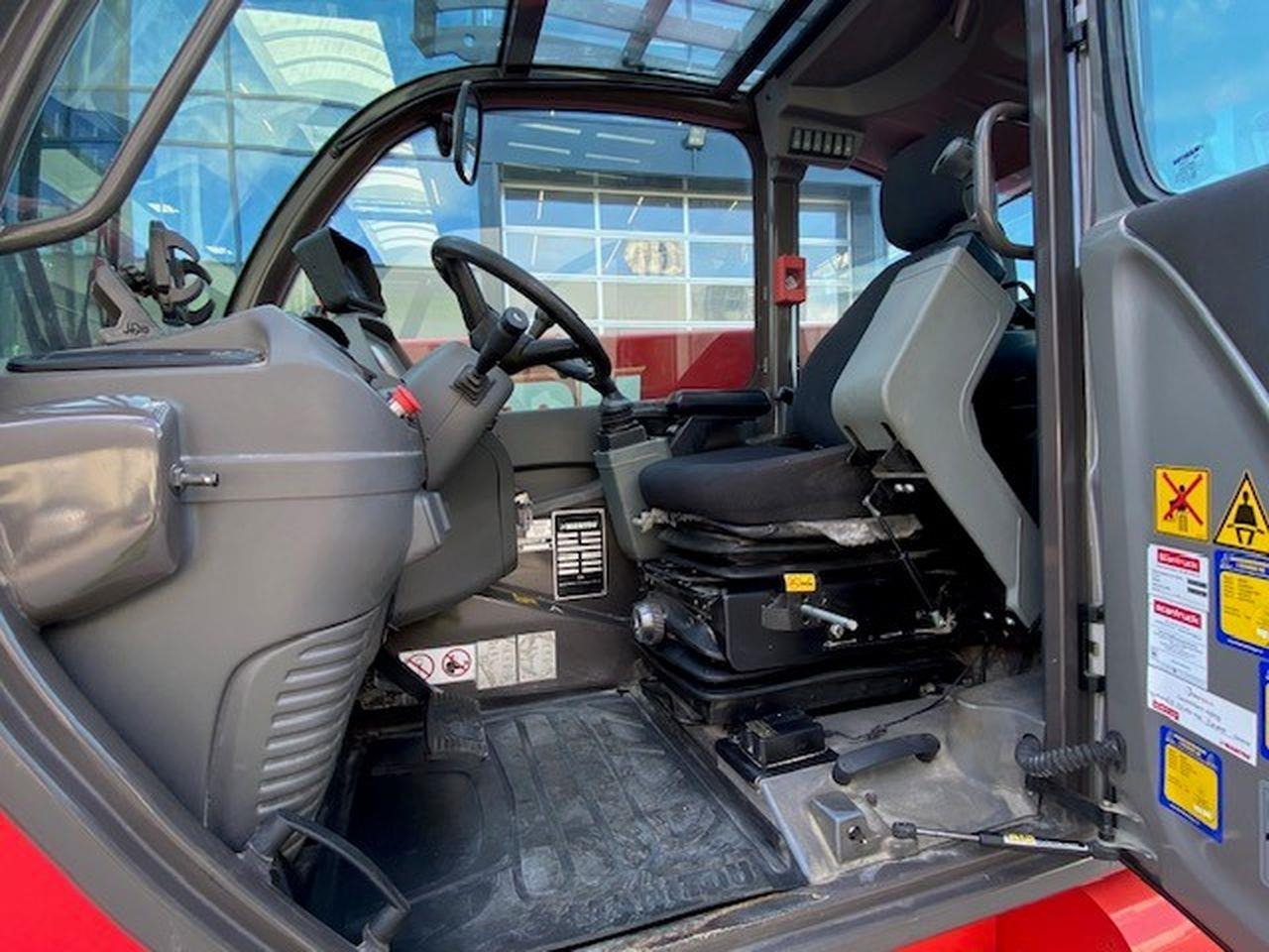 Manitou MRT2470 P+ - 텔레스코픽 핸들러 : 사진 5 Manitou MRT2470 P+ - 텔레스코픽 핸들러 : 사진 5
