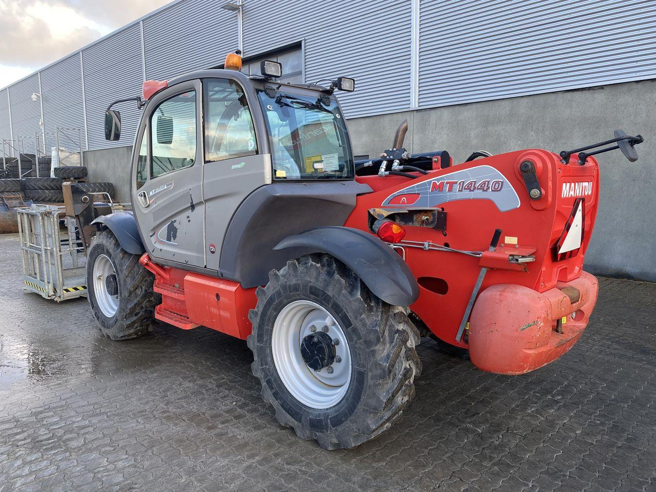 Manitou MT1440A ST3B - 텔레스코픽 핸들러 : 사진 2 Manitou MT1440A ST3B - 텔레스코픽 핸들러 : 사진 2