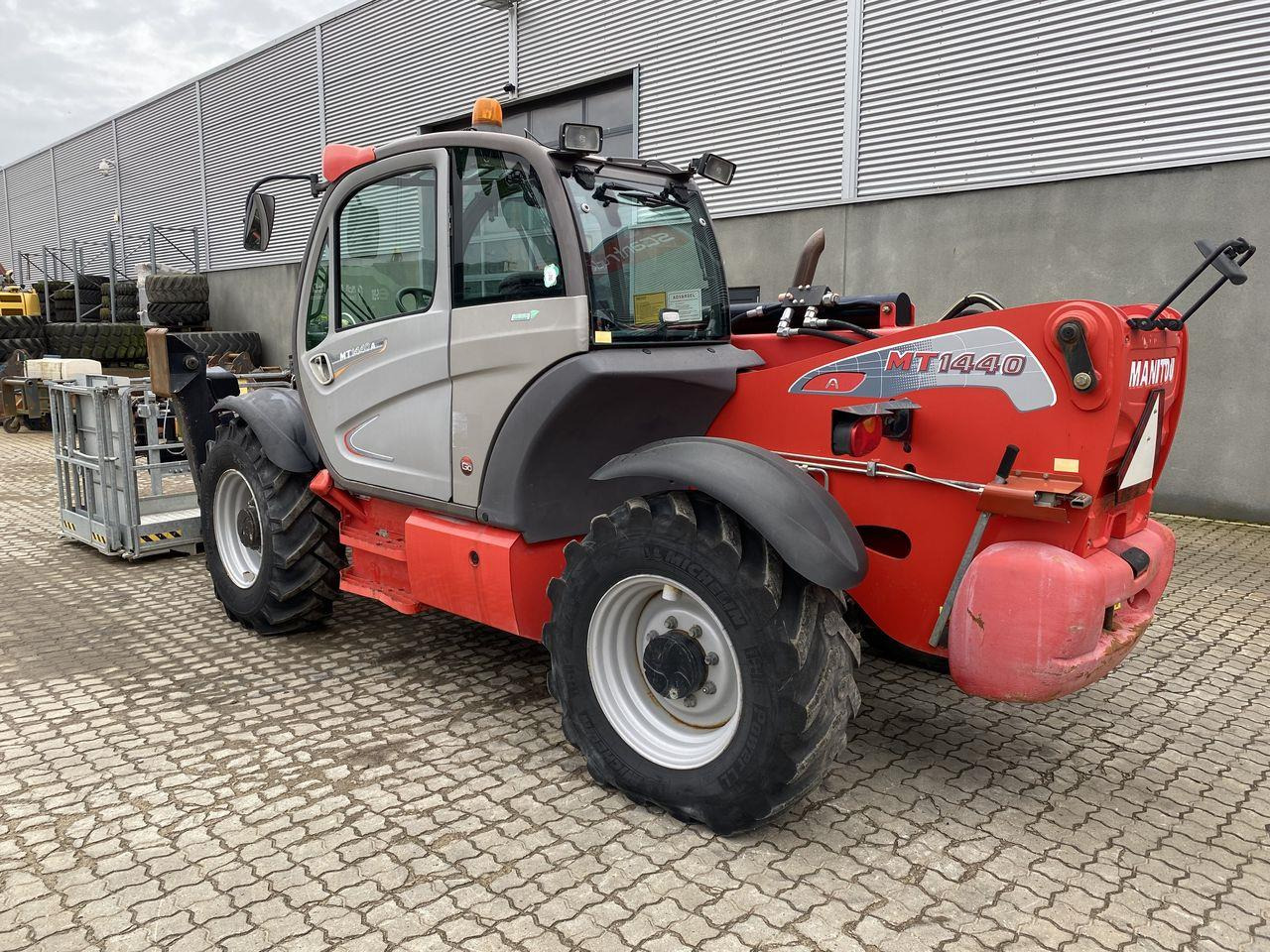 Manitou MT1440A ST3B - 텔레스코픽 핸들러 : 사진 2 Manitou MT1440A ST3B - 텔레스코픽 핸들러 : 사진 2