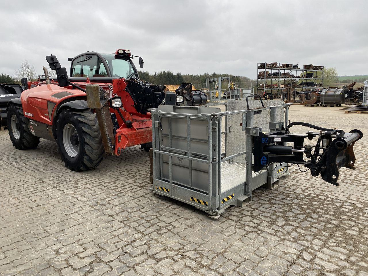 Manitou MT1840A ST3B - 텔레스코픽 핸들러 : 사진 5 Manitou MT1840A ST3B - 텔레스코픽 핸들러 : 사진 5