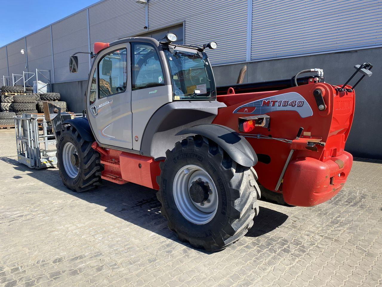 Manitou MT1840A ST3B - 텔레스코픽 핸들러 : 사진 2 Manitou MT1840A ST3B - 텔레스코픽 핸들러 : 사진 2