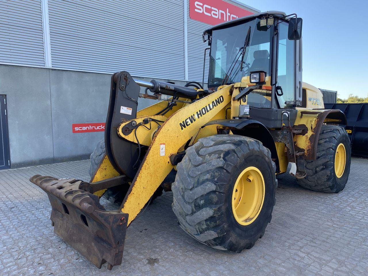 New Holland W170B - 휠 로더 : 사진 1 New Holland W170B - 휠 로더 : 사진 1