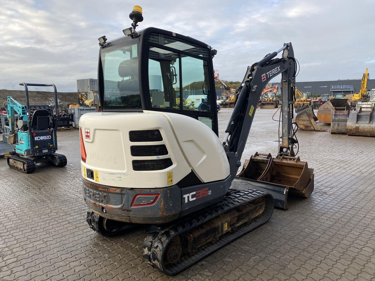 Terex TC35-2 - 미니 굴삭기 : 사진 4 Terex TC35-2 - 미니 굴삭기 : 사진 4