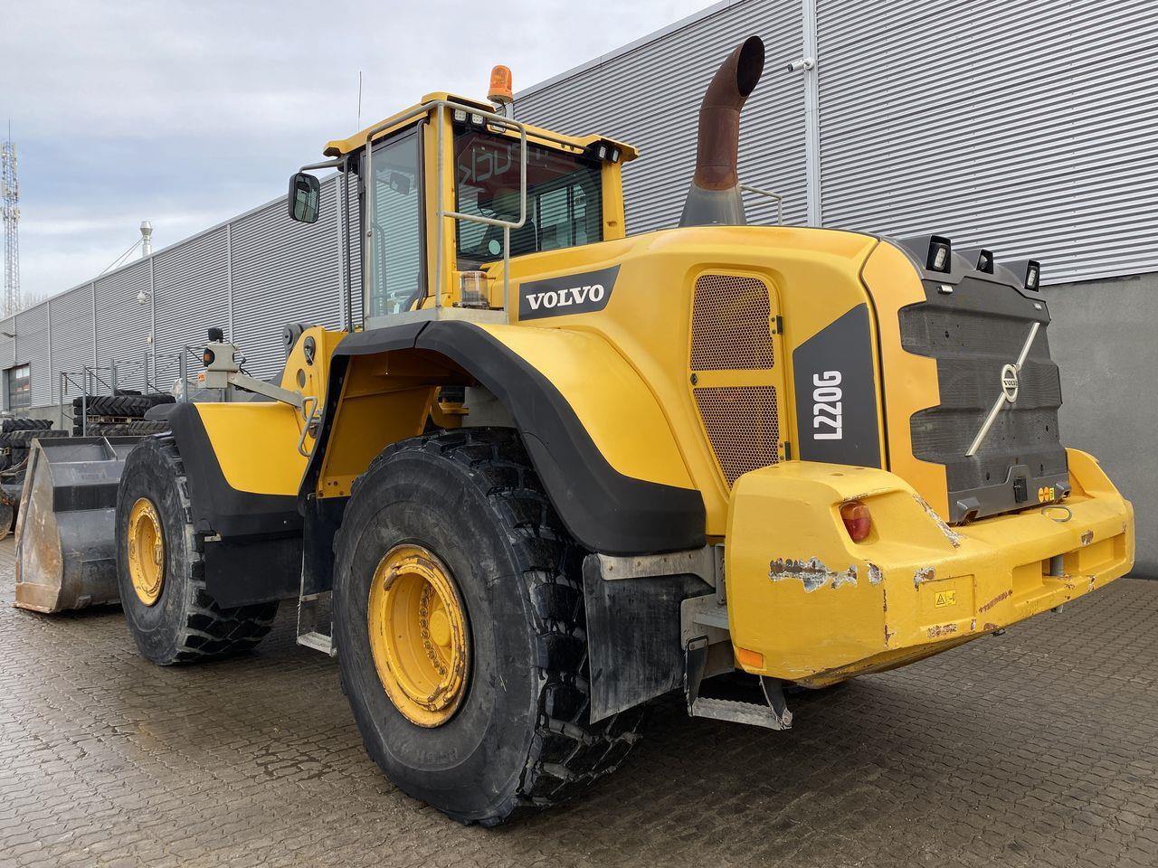 Volvo L220G - 휠 로더 : 사진 2 Volvo L220G - 휠 로더 : 사진 2