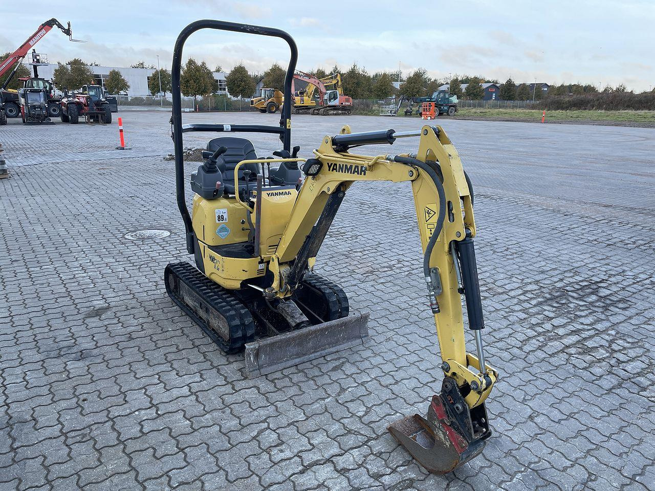 Yanmar VIO12 - 미니 굴삭기 : 사진 5 Yanmar VIO12 - 미니 굴삭기 : 사진 5