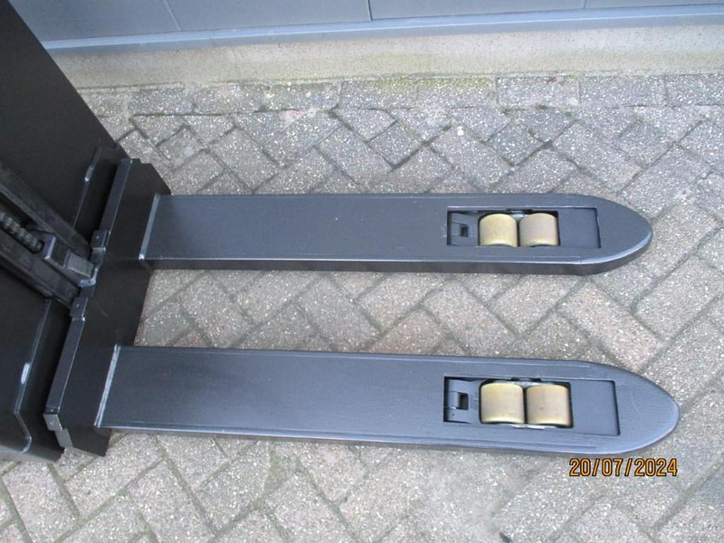 BT SWE 080L - 스태커 : 사진 4 BT SWE 080L - 스태커 : 사진 4