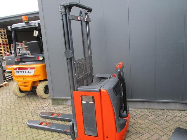 Linde L14 - 스태커 : 사진 4 Linde L14 - 스태커 : 사진 4