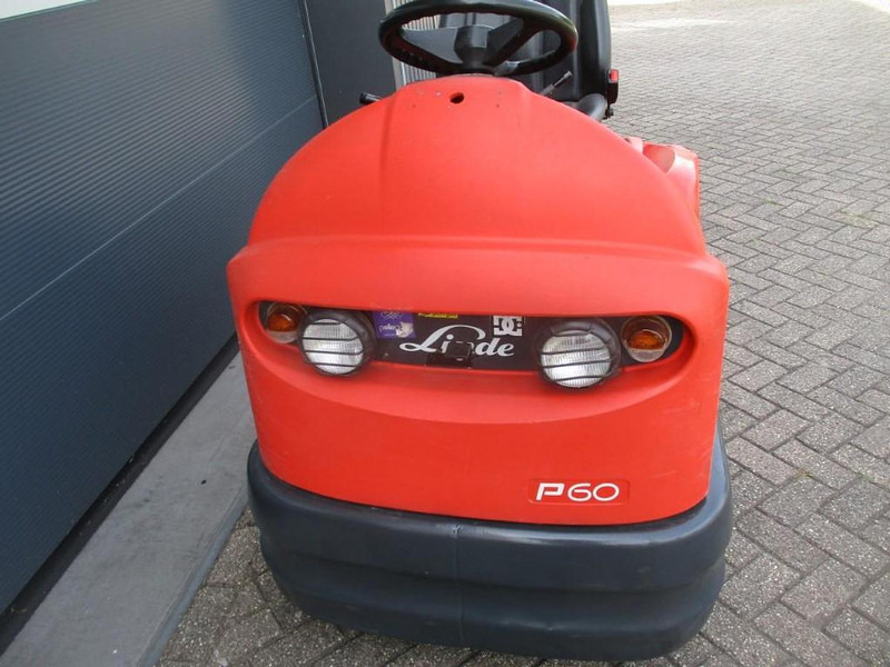 Linde P 60 - 견인 트랙터 : 사진 5 Linde P 60 - 견인 트랙터 : 사진 5