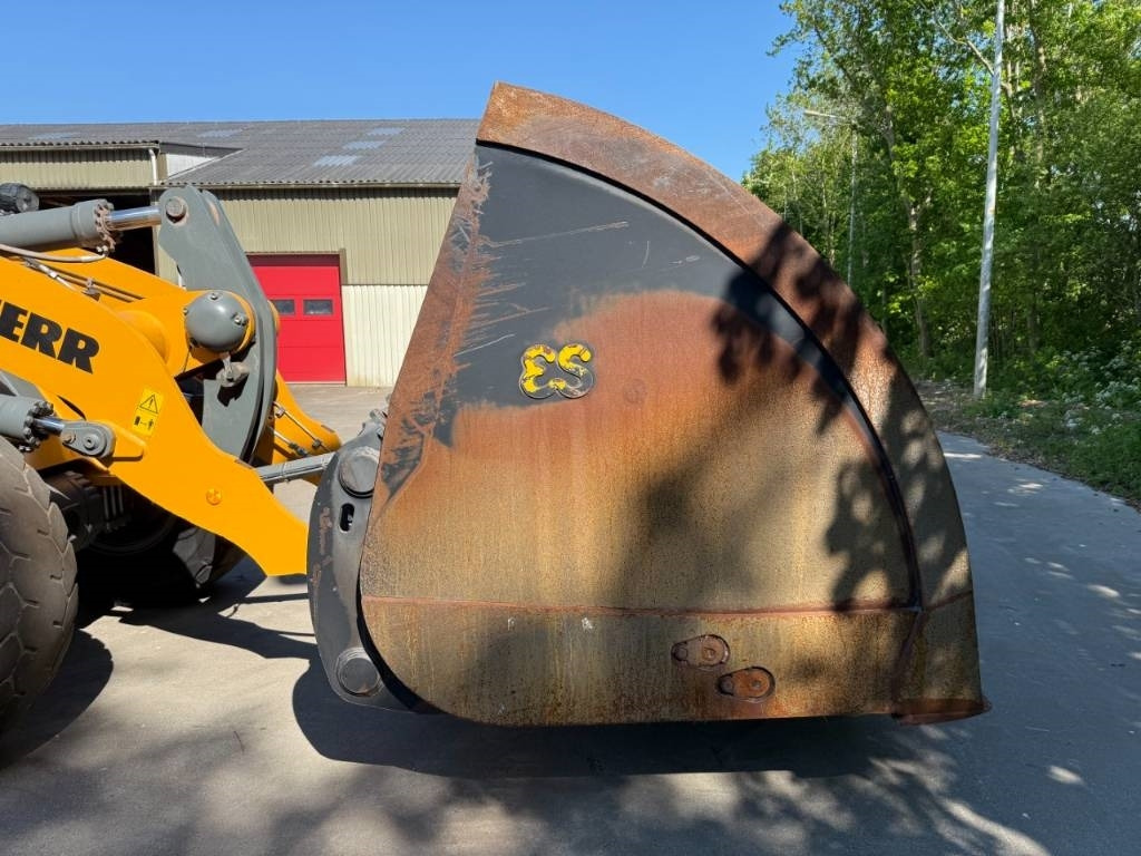 Eurosteel Hoogkiepbak - 버킷 건설기계 용 : 사진 4 Eurosteel Hoogkiepbak - 버킷 건설기계 용 : 사진 4