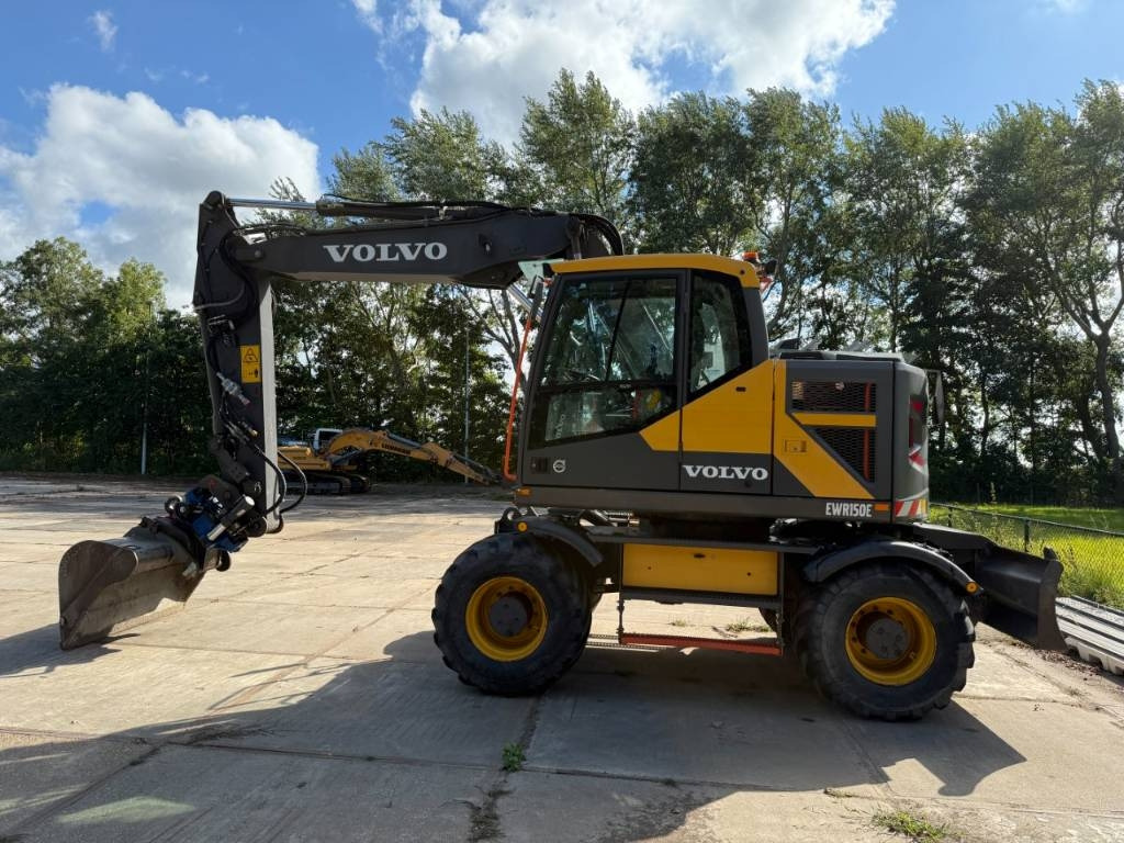 Volvo EWR 150 E - 휠 굴삭기 : 사진 1 Volvo EWR 150 E - 휠 굴삭기 : 사진 1