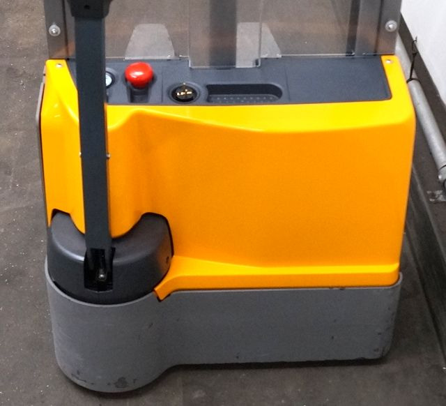 Jungheinrich EJC M10 - 스태커 : 사진 3 Jungheinrich EJC M10 - 스태커 : 사진 3