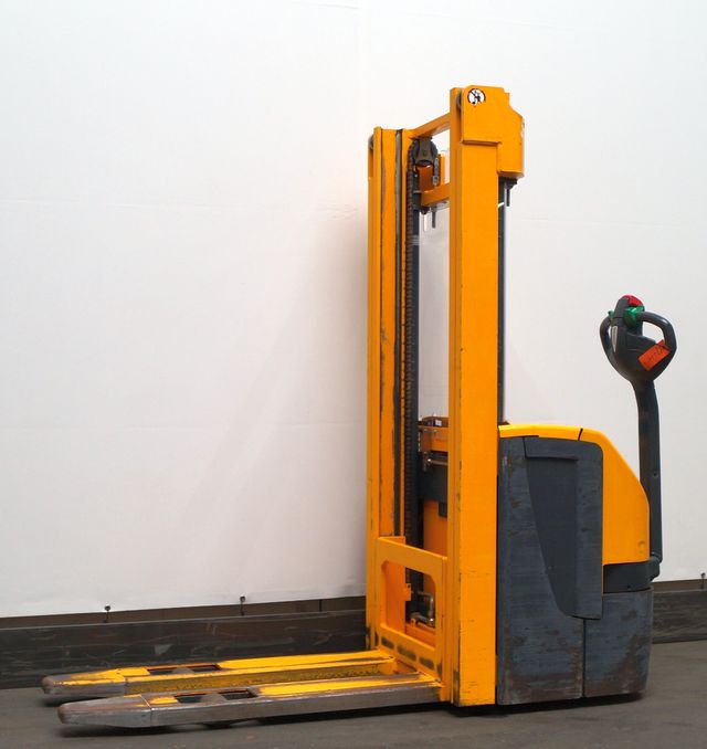 Jungheinrich EJC214 - 스태커 : 사진 1 Jungheinrich EJC214 - 스태커 : 사진 1