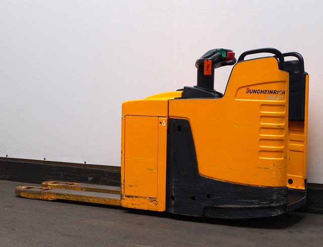 Jungheinrich ERE225 - 팔레트 트럭 : 사진 2 Jungheinrich ERE225 - 팔레트 트럭 : 사진 2