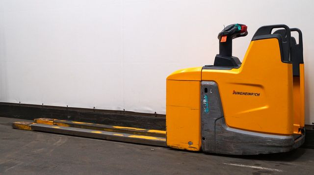 Jungheinrich ERE225 - 팔레트 트럭 : 사진 2 Jungheinrich ERE225 - 팔레트 트럭 : 사진 2