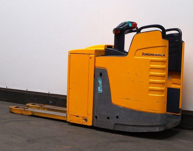 Jungheinrich ERE225 - 팔레트 트럭 : 사진 2 Jungheinrich ERE225 - 팔레트 트럭 : 사진 2