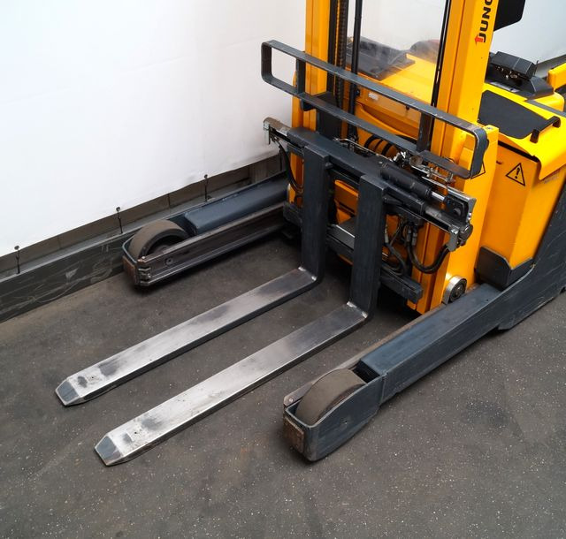 Jungheinrich ERV308 - 스태커 : 사진 3 Jungheinrich ERV308 - 스태커 : 사진 3