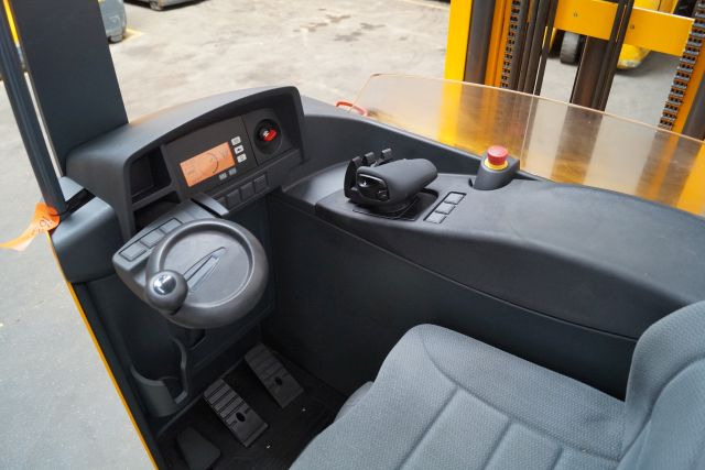 Jungheinrich ETV214 - 리치 트럭 : 사진 3 Jungheinrich ETV214 - 리치 트럭 : 사진 3