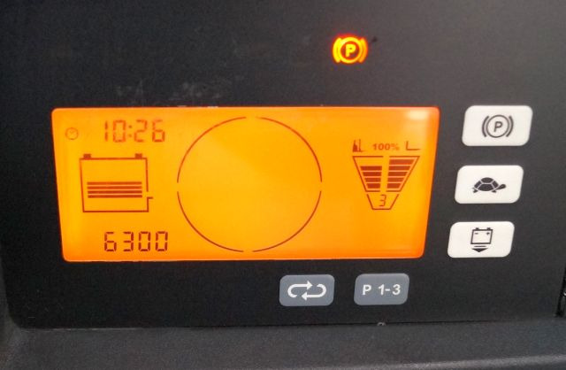 Jungheinrich ETV214 - 리치 트럭 : 사진 4 Jungheinrich ETV214 - 리치 트럭 : 사진 4