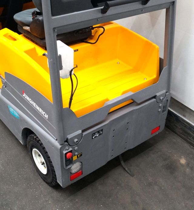Jungheinrich EZS570 - 견인 트랙터 : 사진 4 Jungheinrich EZS570 - 견인 트랙터 : 사진 4