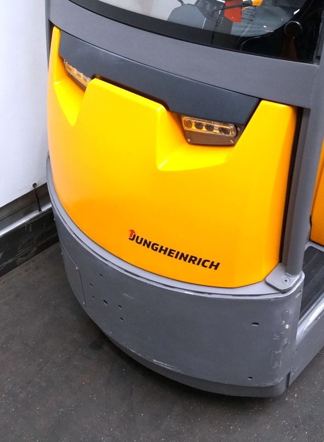 Jungheinrich EZS570 - 견인 트랙터 : 사진 3 Jungheinrich EZS570 - 견인 트랙터 : 사진 3
