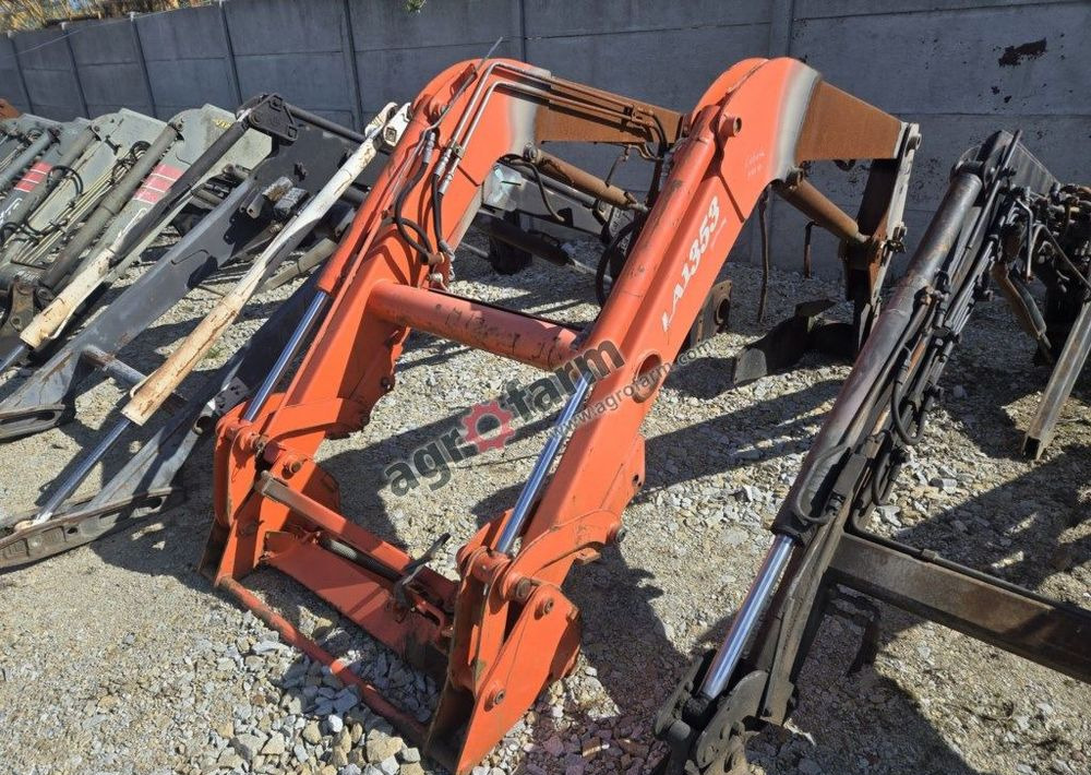 Ładowacz czołowy z adaptacją, Kubota M8540 LA1353 - 트랙터용 프론트 로더 : 사진 2 Ładowacz czołowy z adaptacją, Kubota M8540 LA1353 - 트랙터용 프론트 로더 : 사진 2