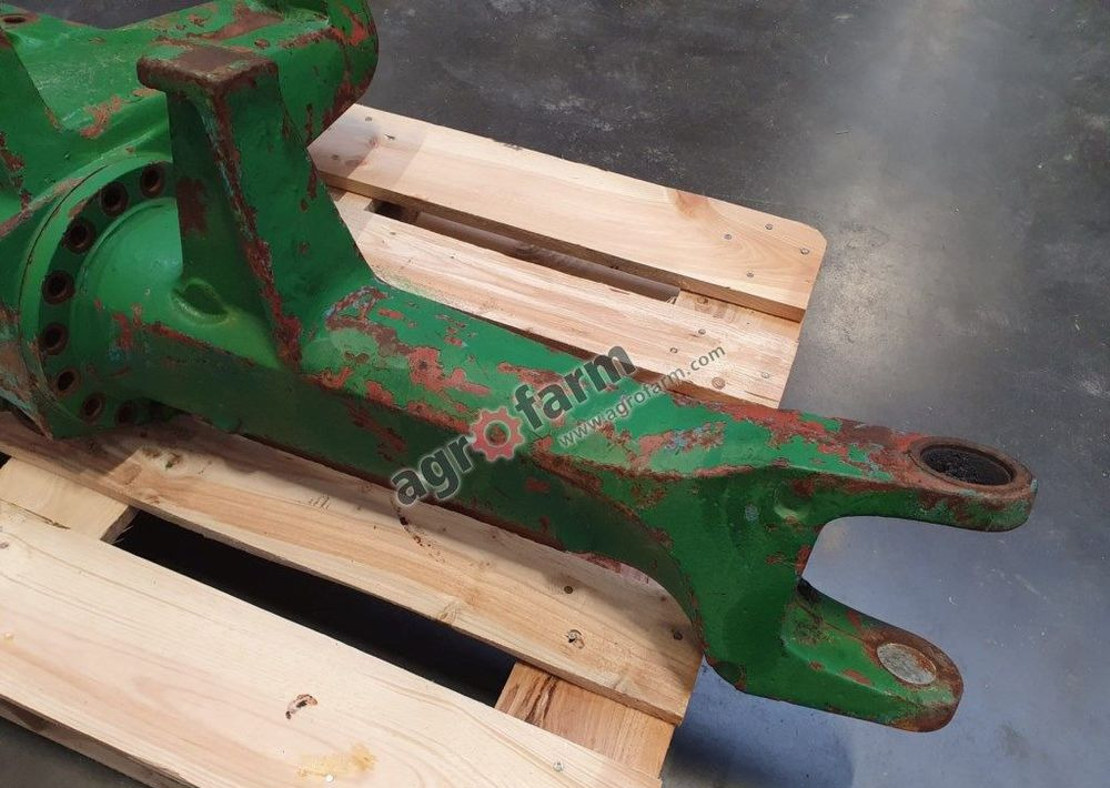 OBUDOWA PRZEDNIEGO MOSTU JOHN DEERE 3640 3650 - 변속기 : 사진 1 OBUDOWA PRZEDNIEGO MOSTU JOHN DEERE 3640 3650 - 변속기 : 사진 1