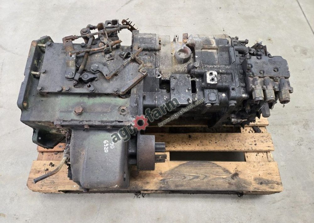 Skrzynia biegów John Deere 6920, PowrQuad - 기어박스 : 사진 1 Skrzynia biegów John Deere 6920, PowrQuad - 기어박스 : 사진 1