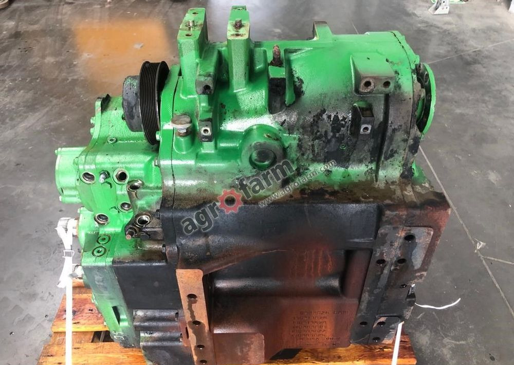 Skrzynia biegów John Deere 8360R RE301738 - 기어박스 : 사진 4 Skrzynia biegów John Deere 8360R RE301738 - 기어박스 : 사진 4