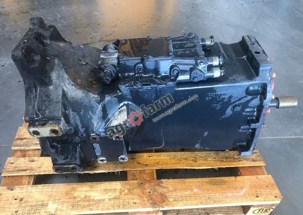 Skrzynia biegów New Holland TS100A 47132498 - 기어박스 : 사진 4 Skrzynia biegów New Holland TS100A 47132498 - 기어박스 : 사진 4