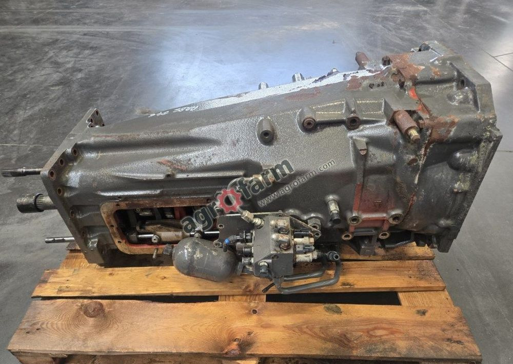 Skrzynia biegów Renault Ares 546 461B9 - 기어박스 : 사진 1 Skrzynia biegów Renault Ares 546 461B9 - 기어박스 : 사진 1