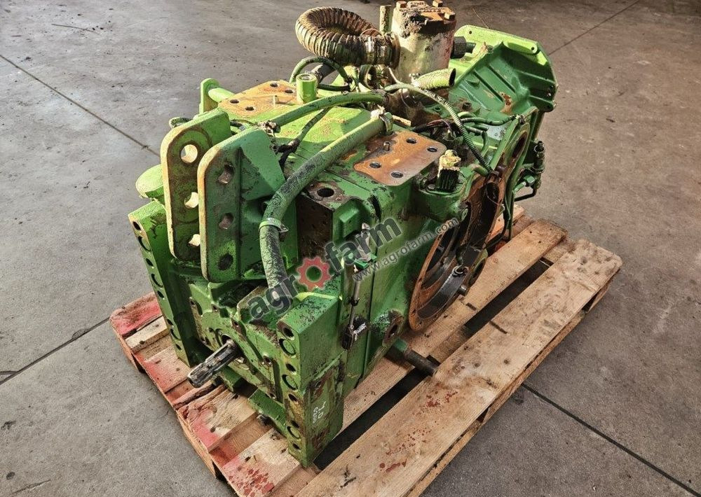 TYLNY MOST I SKRZYNIA BIEGÓW JOHN DEERE L113175 - 기어박스 : 사진 2 TYLNY MOST I SKRZYNIA BIEGÓW JOHN DEERE L113175 - 기어박스 : 사진 2