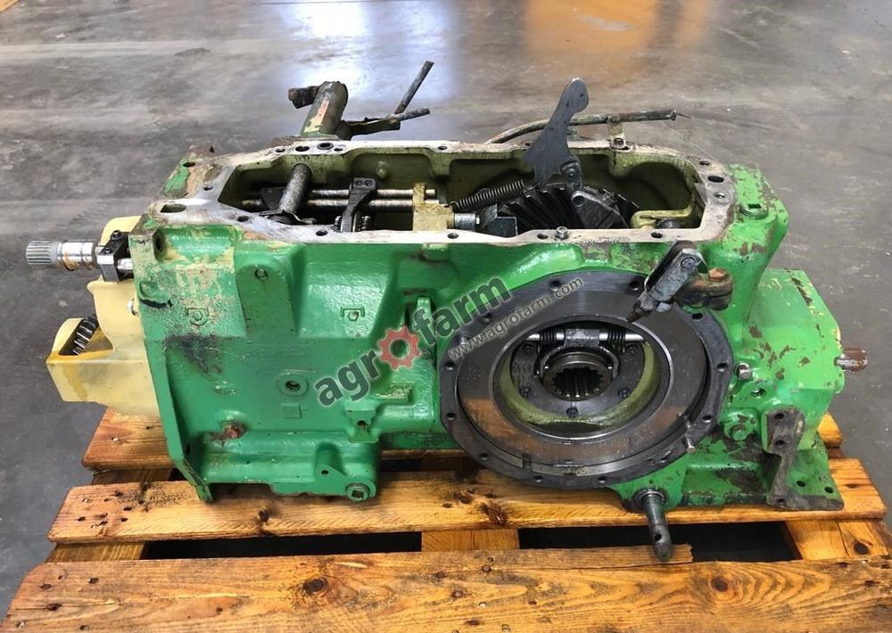 Tylny most John Deere 2140 L36623 - 기어박스 : 사진 4 Tylny most John Deere 2140 L36623 - 기어박스 : 사진 4