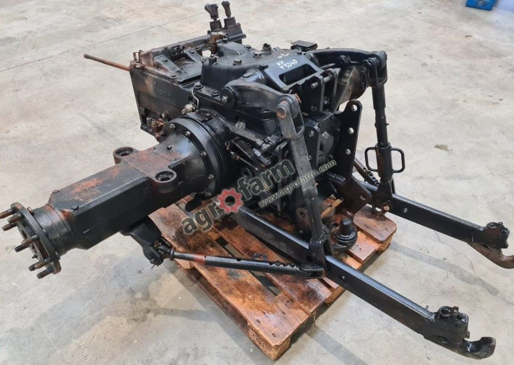 Tylny most New Holland T5040 87700831 - 기어박스 : 사진 4 Tylny most New Holland T5040 87700831 - 기어박스 : 사진 4