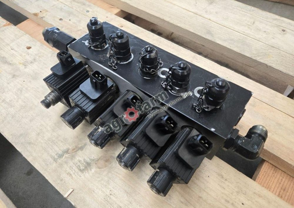 Zawór przyspieszacza Valtra T170, T171, T140 - 유압 : 사진 1 Zawór przyspieszacza Valtra T170, T171, T140 - 유압 : 사진 1