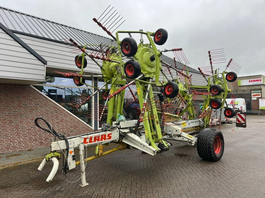 Claas Liner 3000 - 반전기/ 레이크 : 사진 1 Claas Liner 3000 - 반전기/ 레이크 : 사진 1