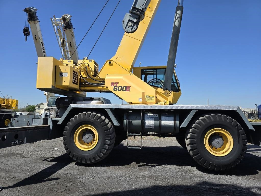 Grove RT 600 E - 모바일 크레인 : 사진 1 Grove RT 600 E - 모바일 크레인 : 사진 1