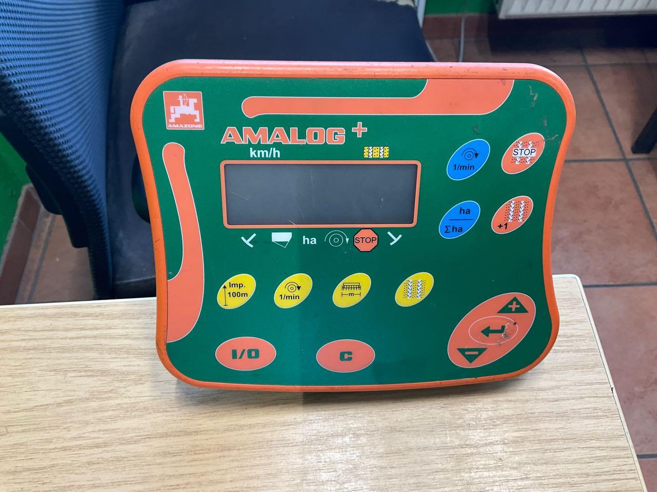 Amazone ADP 303 Spezial, KX 3000 - 콤바인 : 사진 4 Amazone ADP 303 Spezial, KX 3000 - 콤바인 : 사진 4