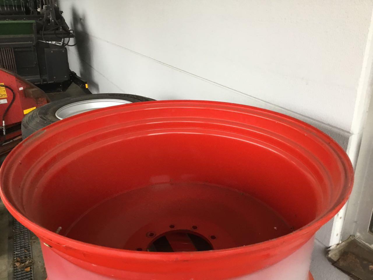 Felgen 23x42, Spur 2050mm , Fendt 900 - 림 : 사진 1 Felgen 23x42, Spur 2050mm , Fendt 900 - 림 : 사진 1