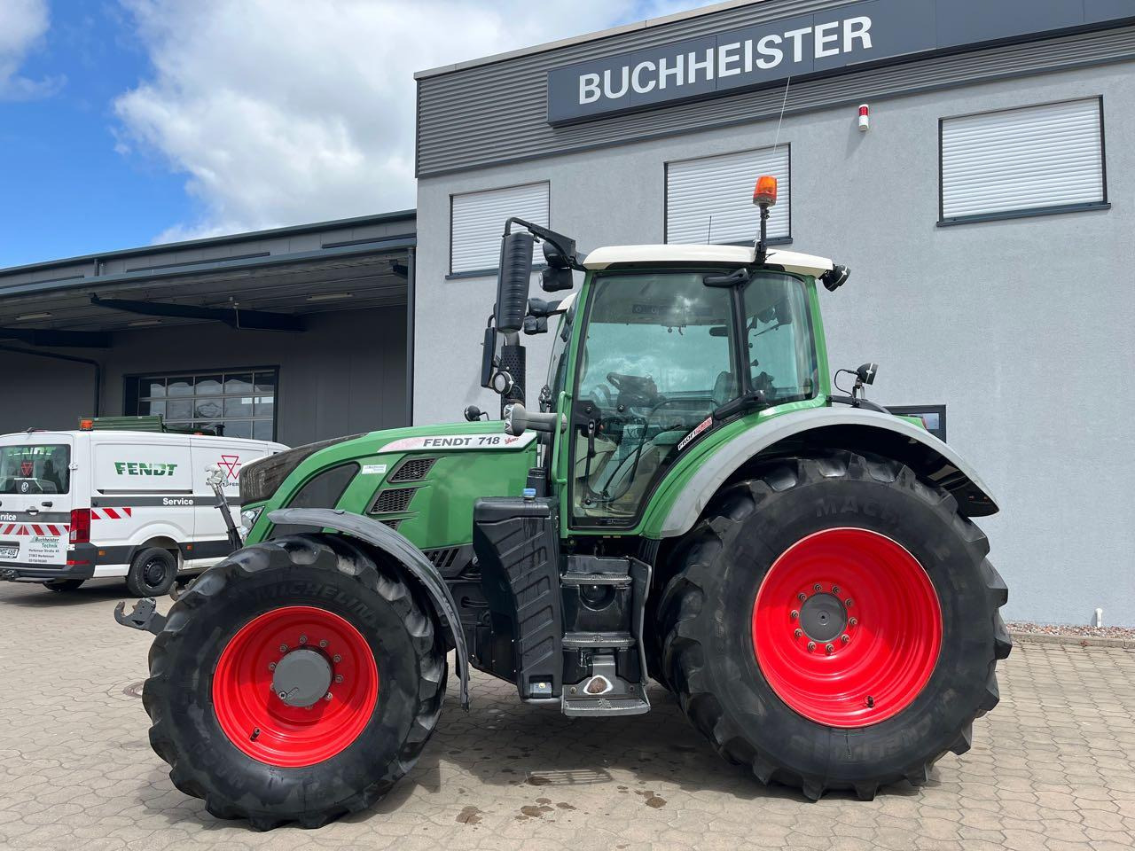 Fendt 718 Vario SCR - 장궤형 트랙터 : 사진 2 Fendt 718 Vario SCR - 장궤형 트랙터 : 사진 2