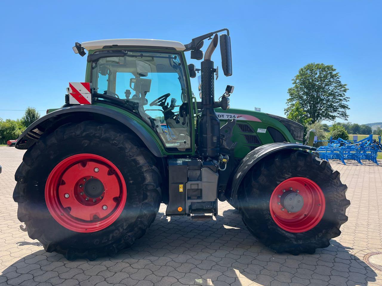 Fendt 724 Vario S4 - 장궤형 트랙터 : 사진 2 Fendt 724 Vario S4 - 장궤형 트랙터 : 사진 2
