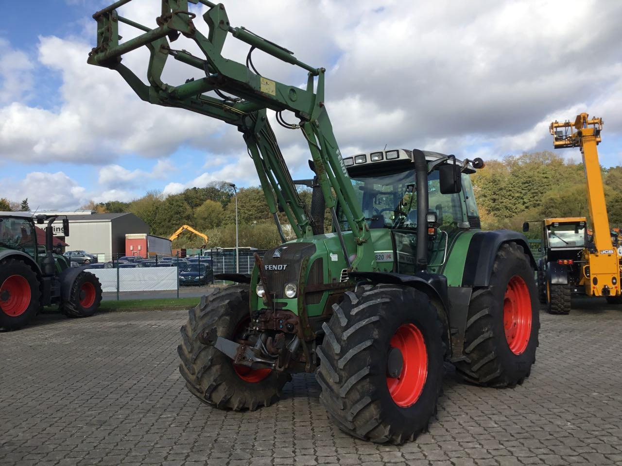 Fendt 820 Vario - 장궤형 트랙터 : 사진 2 Fendt 820 Vario - 장궤형 트랙터 : 사진 2